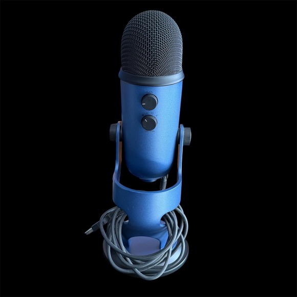 Blue Yeti USB Microphone Midnight Blue Multi-Pattern Condenser Mic A00132 - Picture 3 of 7